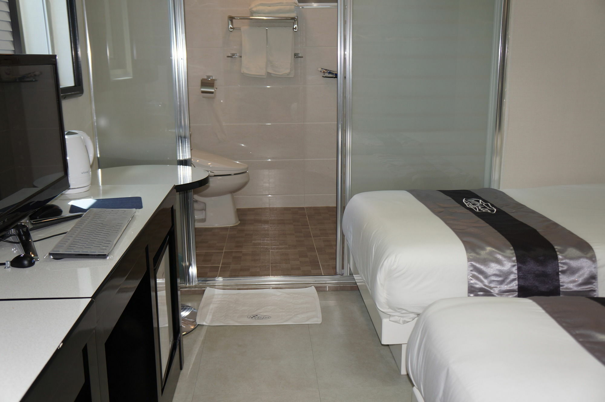 Novalus Tourist Hotel 2*